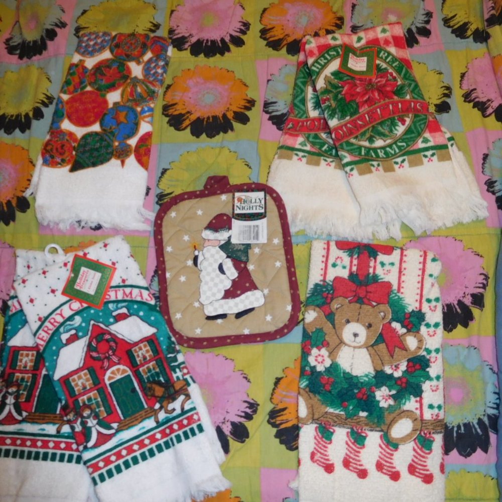 NOS VINTAGE LOT CHRISTMAS HAND TOWELS(6) BIBB HOLIDAY TREASURESLESHNER+ POTHOLDE